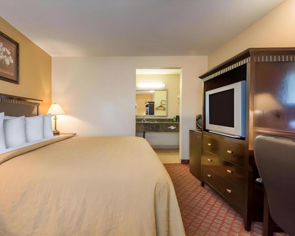 Quality Inn San Bernardino Esterno foto