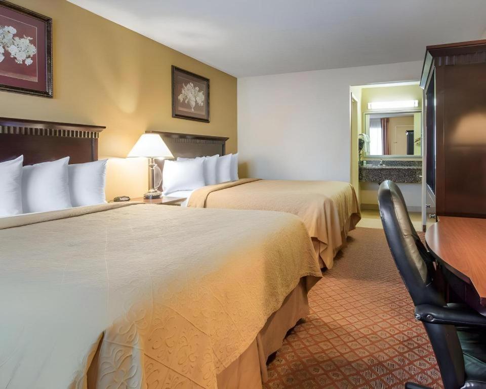 Quality Inn San Bernardino Esterno foto