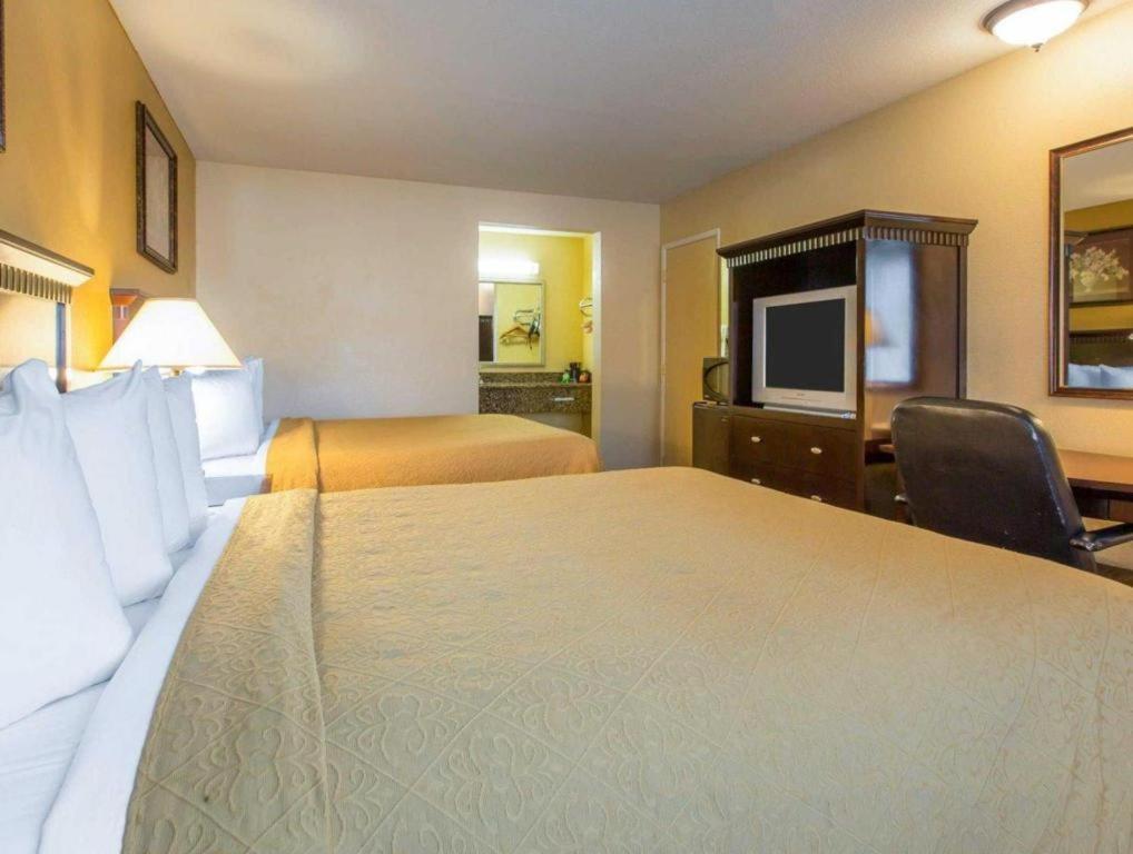 Quality Inn San Bernardino Esterno foto