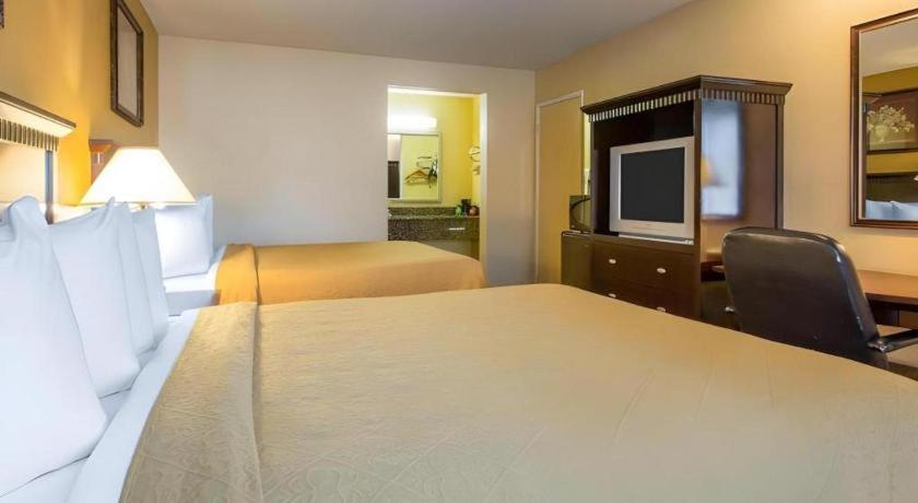 Quality Inn San Bernardino Esterno foto